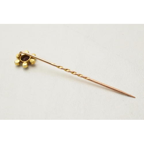 168D - 9ct gold stick pin set with amethyst and pearls, 5cm long.