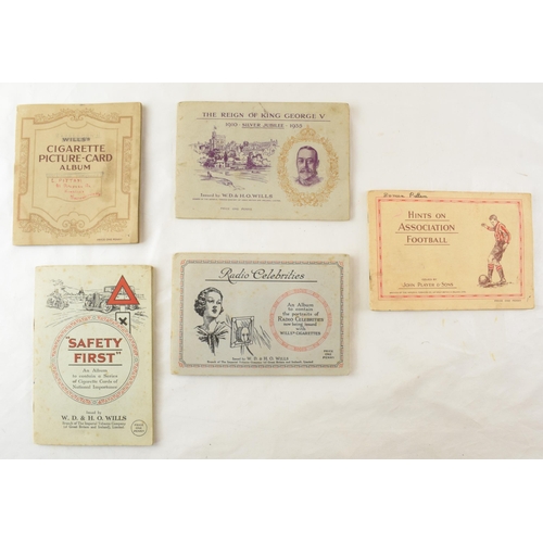 455 - Ciggarette card albums, King George V Full Album 1935, Safety First 1934, Radio Celebrities 1934, Hi... 