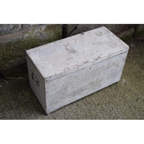 496 - Painted wooden tool / blanket box raised on feet (1 missing), 69x29x39cm tall.