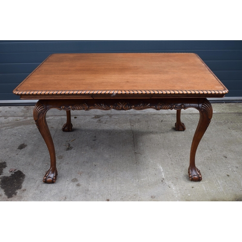 511 - Reproduction Regency style extendable dining table with 6 chairs to include 2 chairs, with sliding l... 