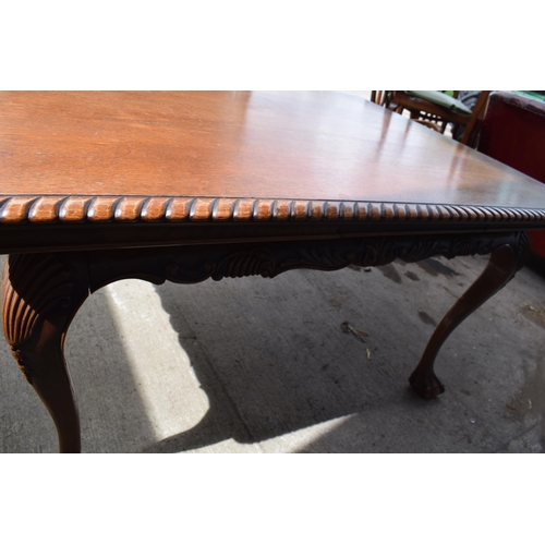 511 - Reproduction Regency style extendable dining table with 6 chairs to include 2 chairs, with sliding l... 