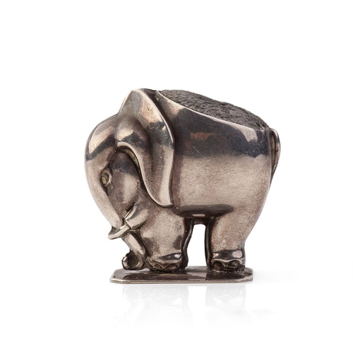 297 - Silver 925 pin cushion in the form of an elephant, 4.5cm tall.