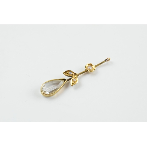 381 - Edwardian 9ct gold pendant, 0.8 grams, 3cm long.