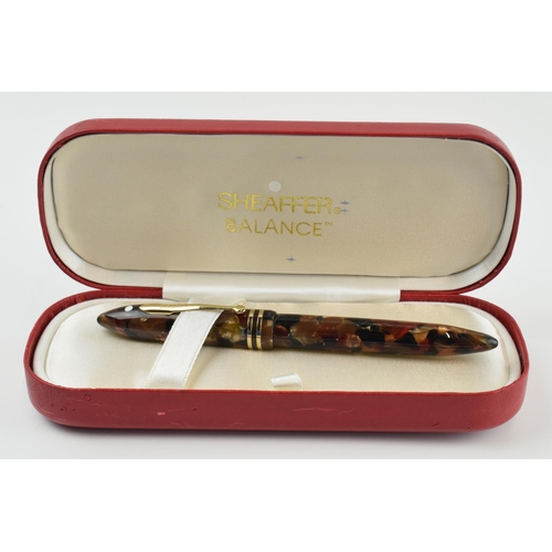 385A - Boxed Sheaffer Balance fountain pen with 18ct gold nib.