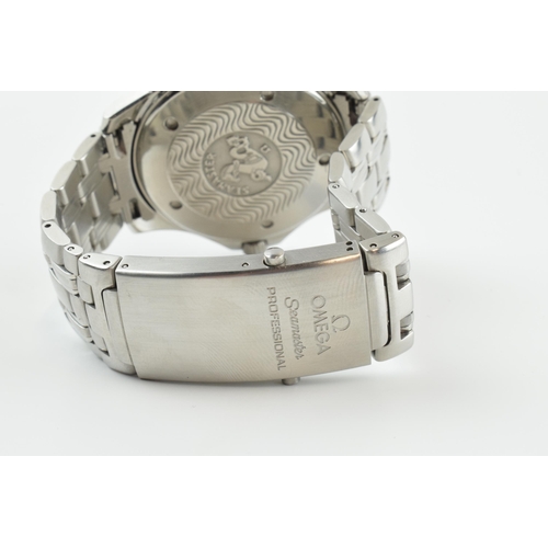 484 - Omega Seamaster Professional 'James Bond' 1999 Automatic wristwatch, 42mm, full working order.