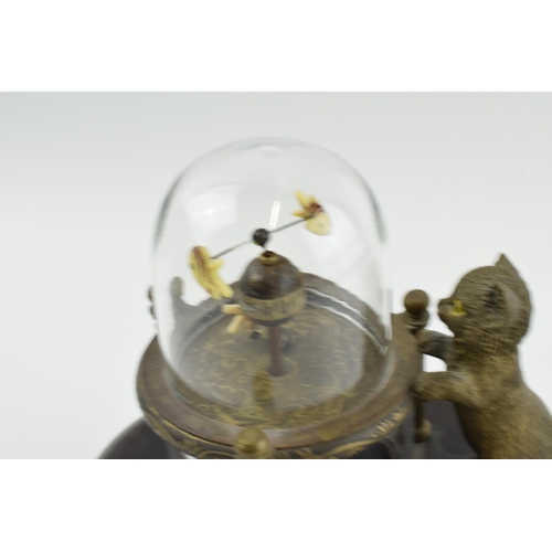 498 - Good quality reproduction novelty clock in the form of a cat watching fish under a glass dome, in wo... 