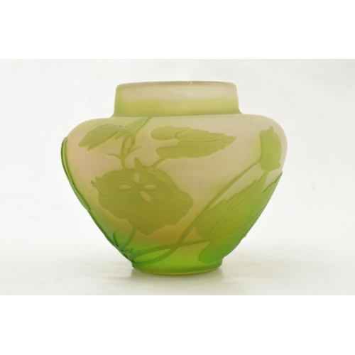 75 - Galle glass vase in green and opaque glass, with floral decoration, signed, height 6cm.