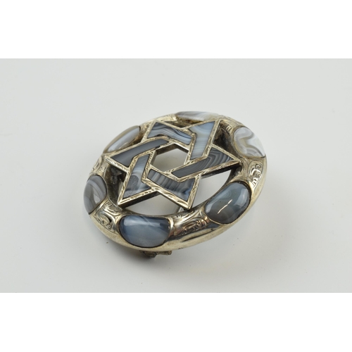 316 - Victorian silver and Scottish agate brooch with the Star of David, 48mm wide, unmarked.