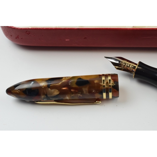 385A - Boxed Sheaffer Balance fountain pen with 18ct gold nib.