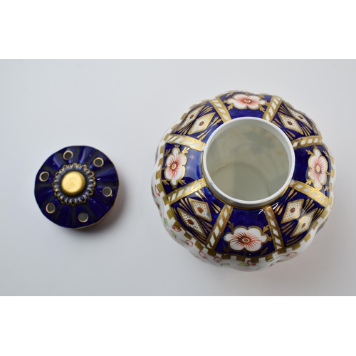 18 - Royal Crown Derby Imari Potpourri / flower vase with removable cover, 13cm diameter.