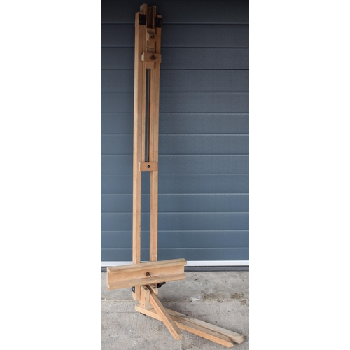 252 - Artists Radial Studio easel, free standing, fully adjustable in beech, approx 1.8-2m tall.