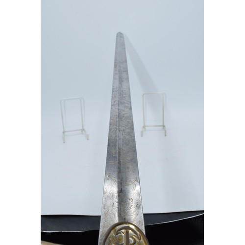 448 - British Georgian 1805 Pattern Naval Officer's Spadroon, with straight 31.75'' fullered blade with et... 