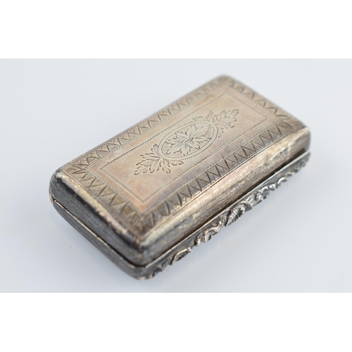 310T - Georgian silver snuff box with engraved decoration and raised thumb piece with gilt interior, Birmin... 