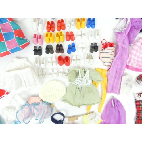 278 - A good collection of vintage Sindy dolls and accessories. c1970s & 80s. One tray.