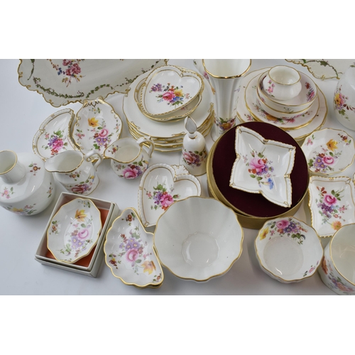 161 - A collection of Royal Crown Derby items in the 'Derby Posies' pattern to include dishes, vases, jugs... 