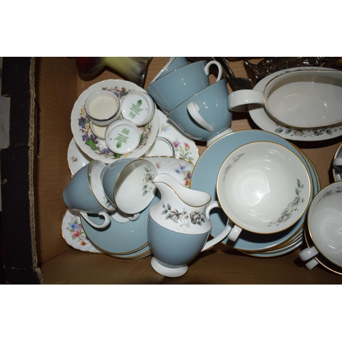 185 - Mixed items to include metalware, Wade, Doulton Rose Elegans tea ware, Wedgwood and others (Qty).