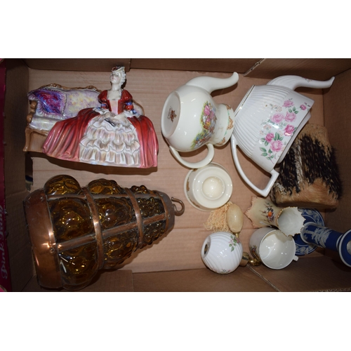 187 - Mixed pottery to include Royal Albert Old Country Roses teapot (Af), Royal Doulton figure (af), Wedg... 