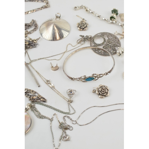 210 - A collection of mostly sterling silver jewellery with some silver coloured / white metal items to in... 