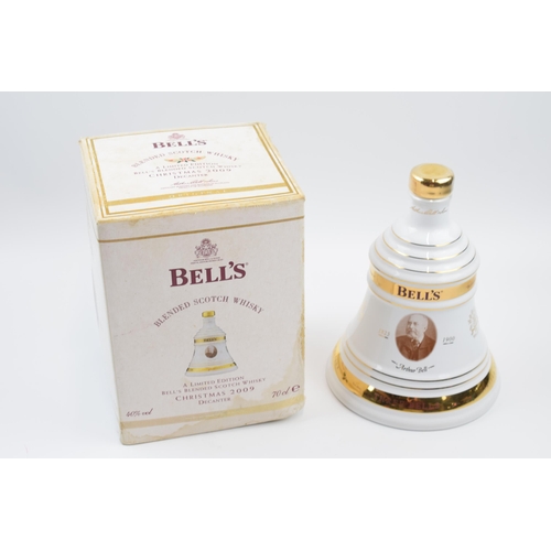 200 - Boxed Wade Bells Blended Scotch Whisky, limited edition, with contents.