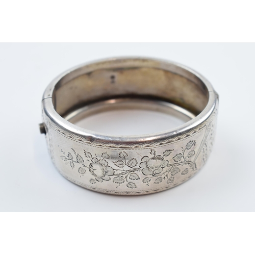 220K - Silver wide bangle, Birmingham 1884, 35.6 grams.