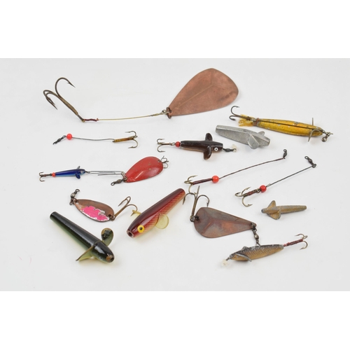 A quantity of Hardy's fishing lures to include Devons, Yellow Belly, Golden  Sprat, Spoons Hog back a