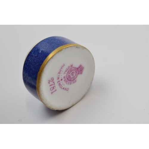 87 - Miniature Royal Worcester painted fruit scene ceramic pill box, 2781, signed 'W. Bee', 3cm diameter.