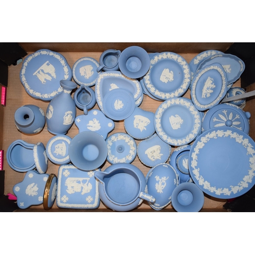 192E - Wedgwood Jasperware in blue to include plates, dishes, vases and others (approx 35).