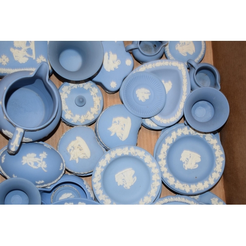 192E - Wedgwood Jasperware in blue to include plates, dishes, vases and others (approx 35).