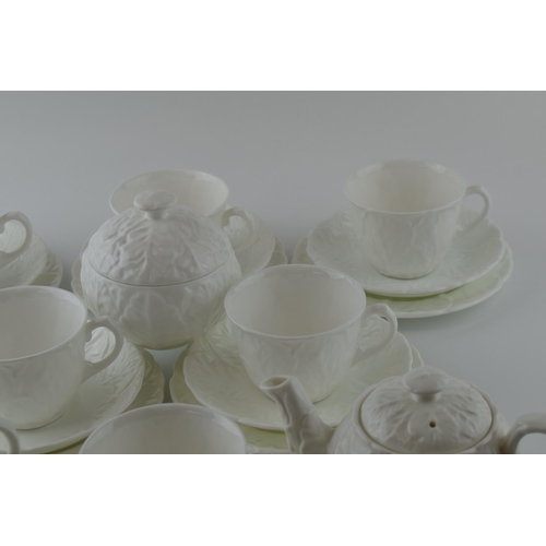 148 - Coalport / Wedgwood Countryware to include a small teapot, 6 cups, 6 saucers, 6 sides, a milk jug an... 