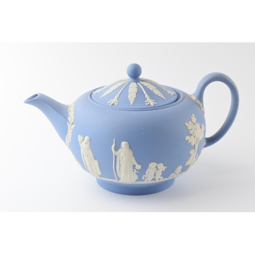 152 - Wedgwood Jasperware teapot in blue.