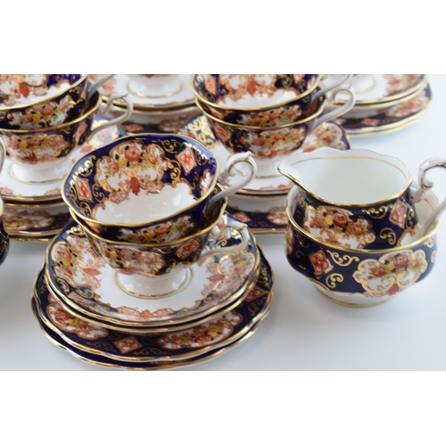 165 - Royal Albert Heirloom tea ware to include 12 cups, 12 saucers, 12 side plates, 2 milk jugs, 2 sugar ... 