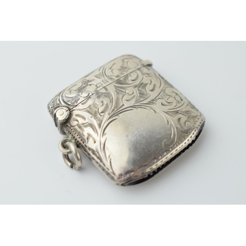 467 - Hallmarked silver vesta case with engraved decoration, 14.7 grams, Birmingham 1909.