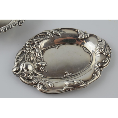 470 - A collection of hallmarked silver sweet dishes of varying styles and sizes, combined weight 185.7 gr... 