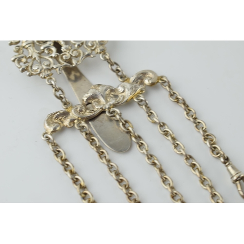 480 - Silver chatelaine with 5 chains and clasps with ornate decoration, 35.7 grams, London 1895, Charles ... 