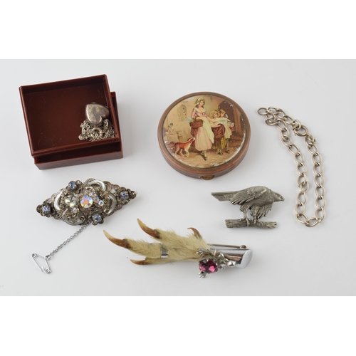 571 - A collection of jewellery to include Scottish Ptarmigan foot brooch with chrome plated mount, silver... 