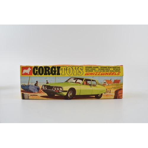 305 - Corgi Toys Gift Set 19, Land-Rover, Nipper Aircraft and Trailer, Corgi Toys Whizzwheels Citroen SM N... 