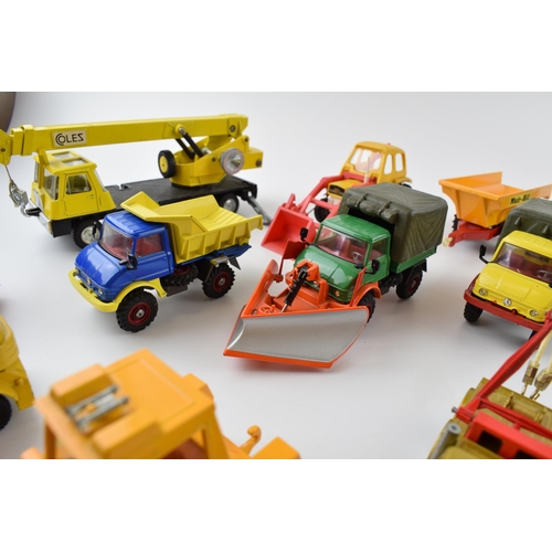 360 - Vintage unboxed die-cast toys, to include, Dinky, Matchbox Super Kings, Corgi and similar manufactur... 