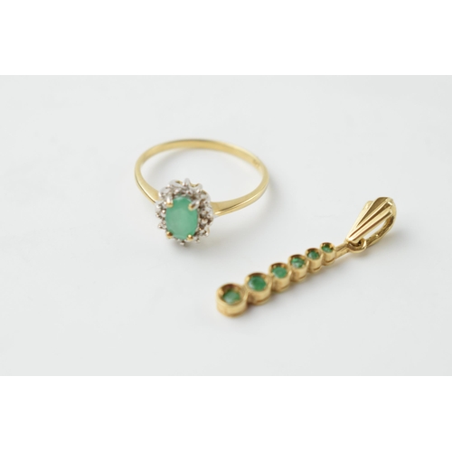 582 - 9ct gold ring set with green and white stones together with a similar pendant, 2.4 grams (2).