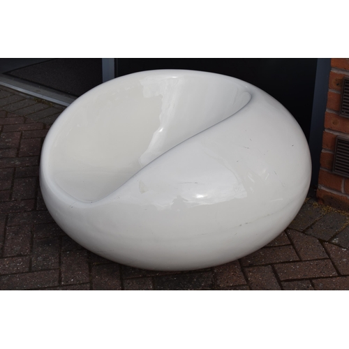 215 - Eero Aarnio for Adelta, a white moulded plastic 'Pastil' chair, circa 1960s / 1970s, 89cm wide.