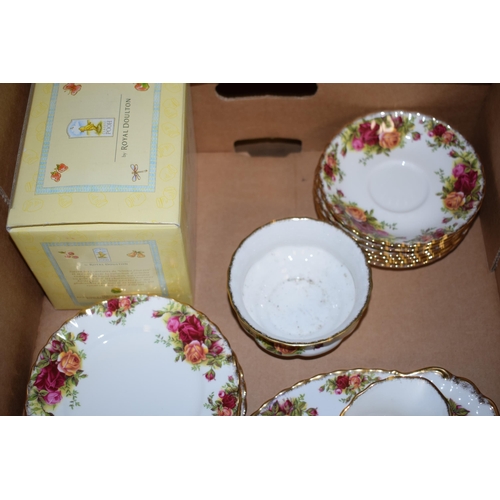 170 - Royal Albert Old Country Roses to include 6 cups, 6 saucers, 6 saucers and 6 side plates, milk jug, ... 