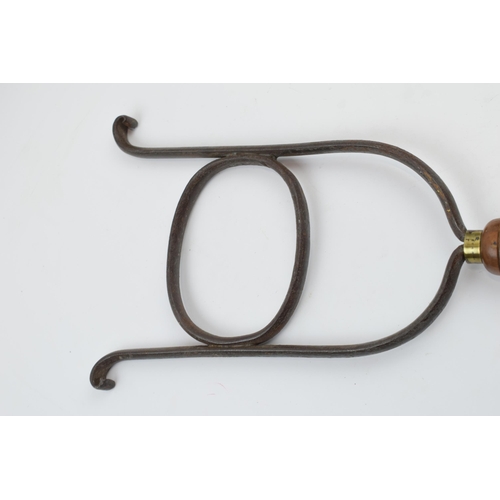 530 - Early 20th century equestrian / veterinary equipment in the form of a horse lyre / gag / balling iro... 