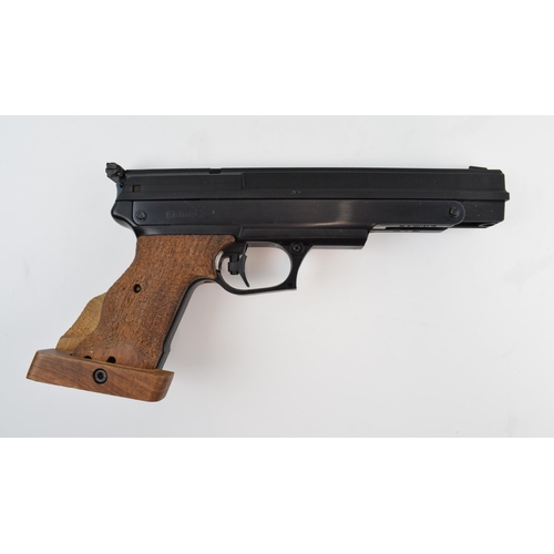 533 - Gamo Single Stroke pnuematic air pistol in original box. In working order. Length 34cm.