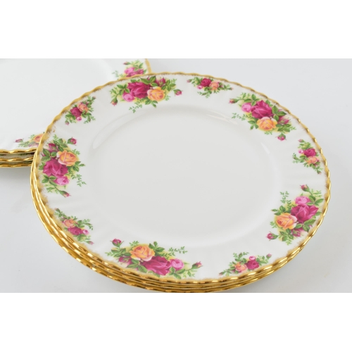 190 - Royal Albert Old Country Roses set of 6 27cm dinner plates, first quality (6).