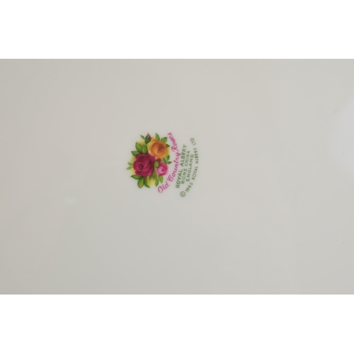 190 - Royal Albert Old Country Roses set of 6 27cm dinner plates, first quality (6).