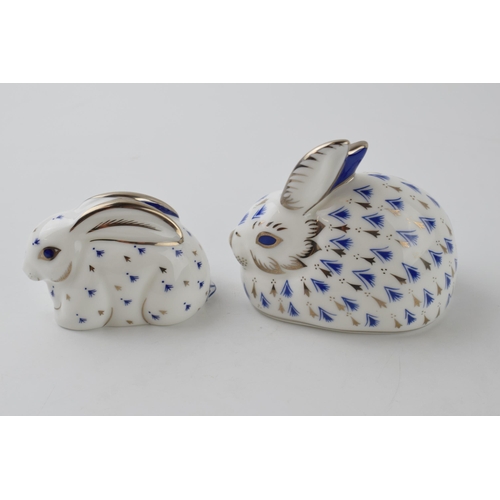 46 - A pair of Royal Crown Derby Paperweights - Platinum Rabbit and Baby Platinum Rabbit, to celebrate th... 
