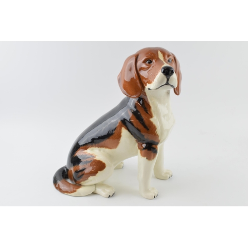 66 - Beswick Fireside Beagle 2300.