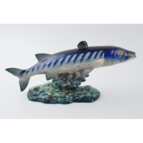 70 - Beswick Barracuda 1235.