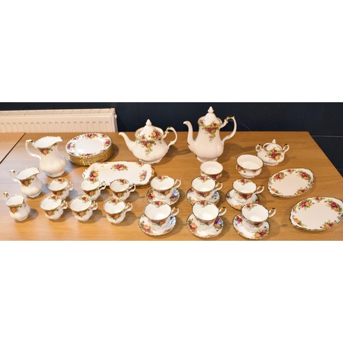 206 - Collection of Royal Albert Old Country Rose tea ware to include 6 cups and saucers, 6 cups, 2 teapot... 