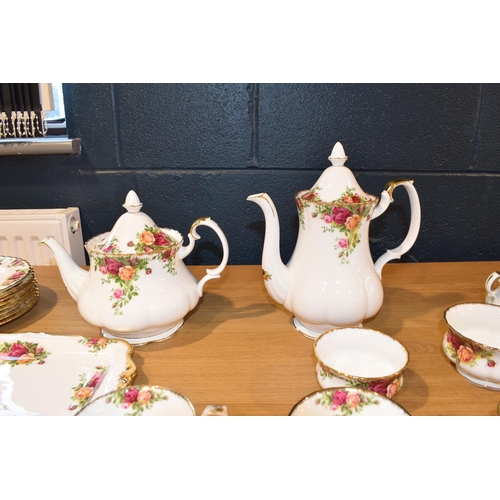 206 - Collection of Royal Albert Old Country Rose tea ware to include 6 cups and saucers, 6 cups, 2 teapot... 