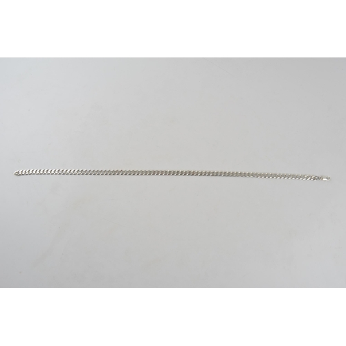 250 - Silver curb link chain with lobster claw clasp marked 925 Italy. Length including clasp 52cm. Weight... 